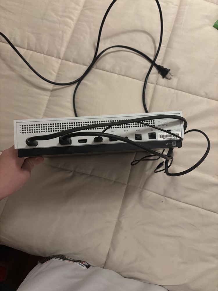XBOX ONE (comes with games)