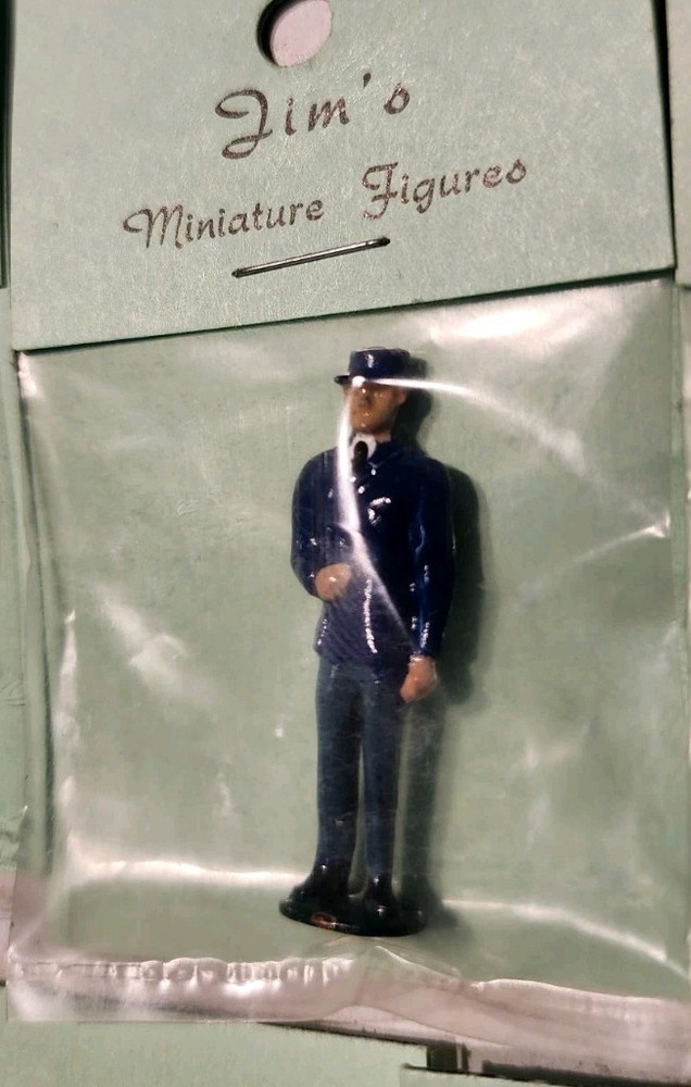Jim's Miniature Figures O Scale Figures Set (8 Packages)