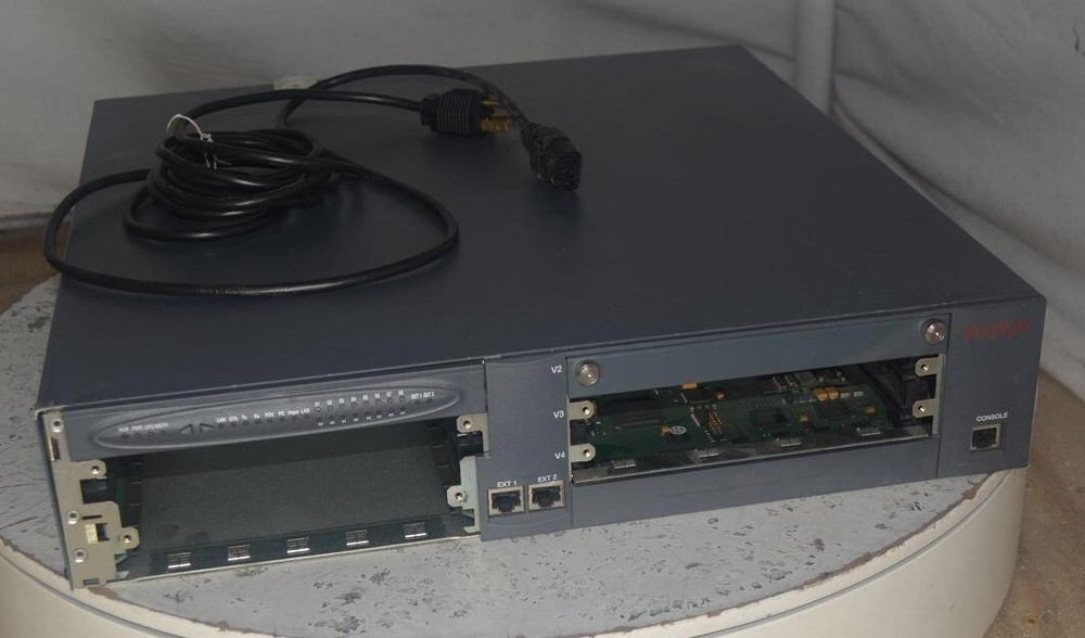 Avaya G700 Media Gateway with X330STK Stacking Module SEE NOTES