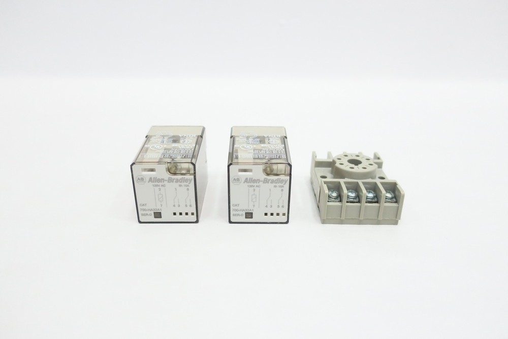 Allen Bradley 700-HN125 8-pin Socket