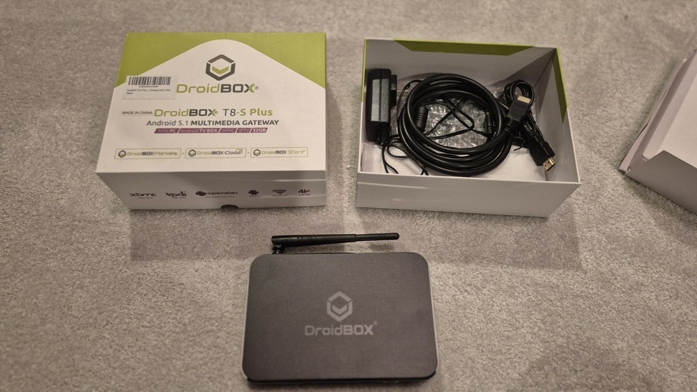DroidBOX T8-S Plus V1.0 Quad Core 32GB Android Media Player