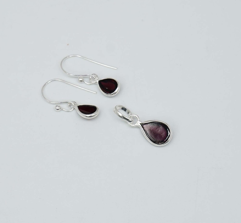 925 Solid Sterling Silver Red Garnet Hook Earring Pendant Set