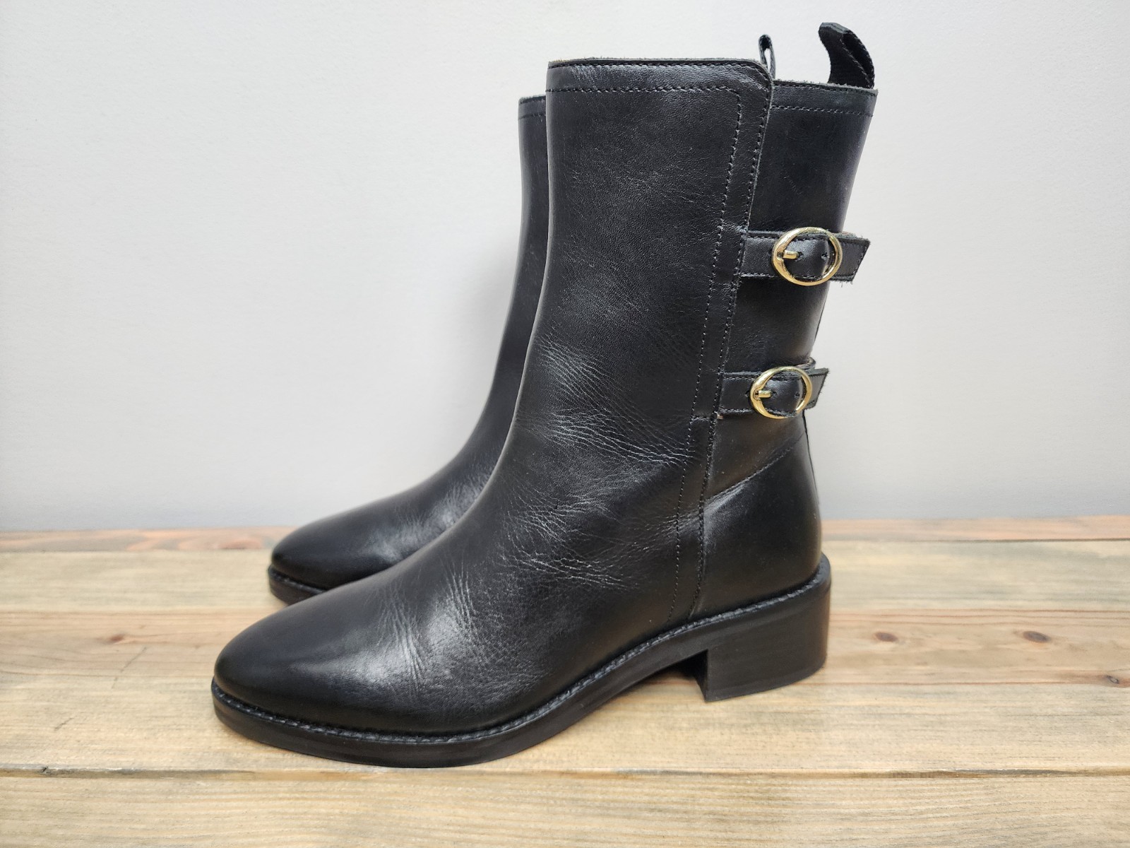 Banana Republic Moto Style Leather Boots Size 6