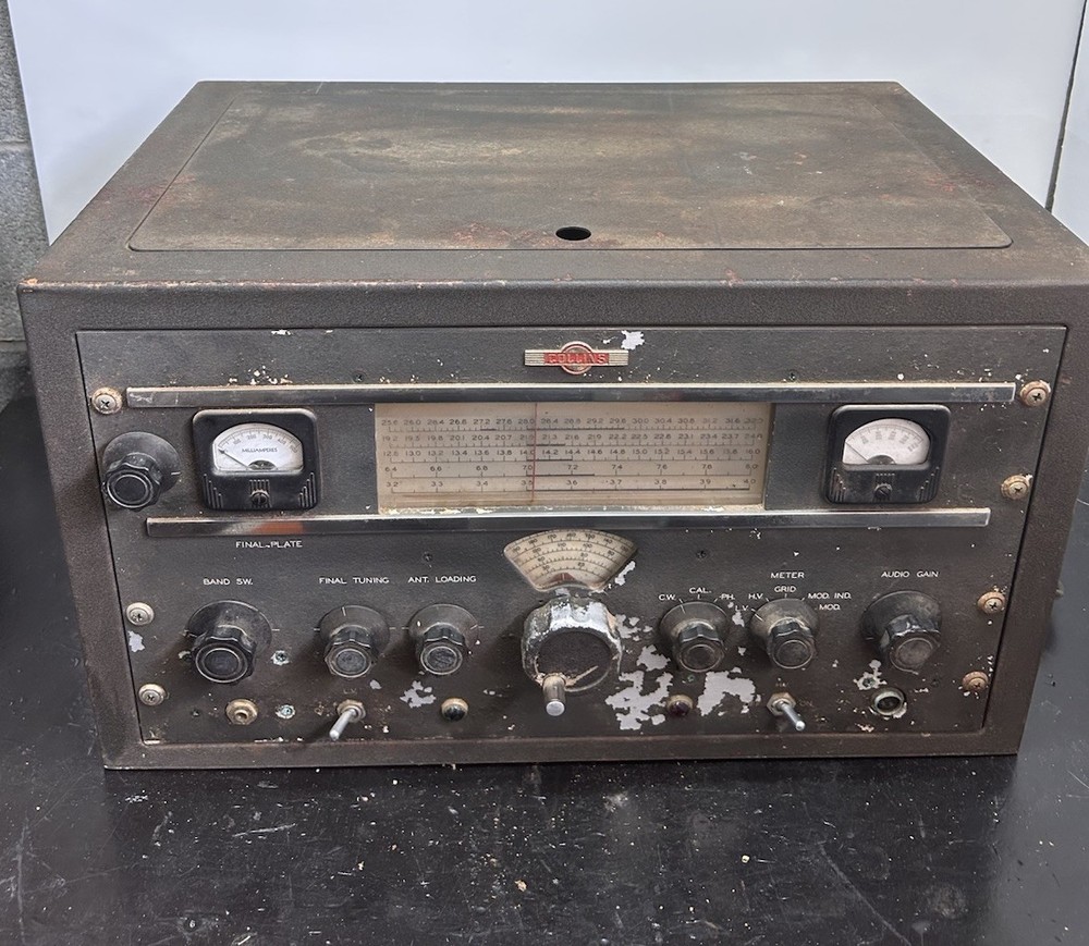 Insanely Rare! 1947 collins Radio transmitter Model 32-V1 (Powers On) 108lbs