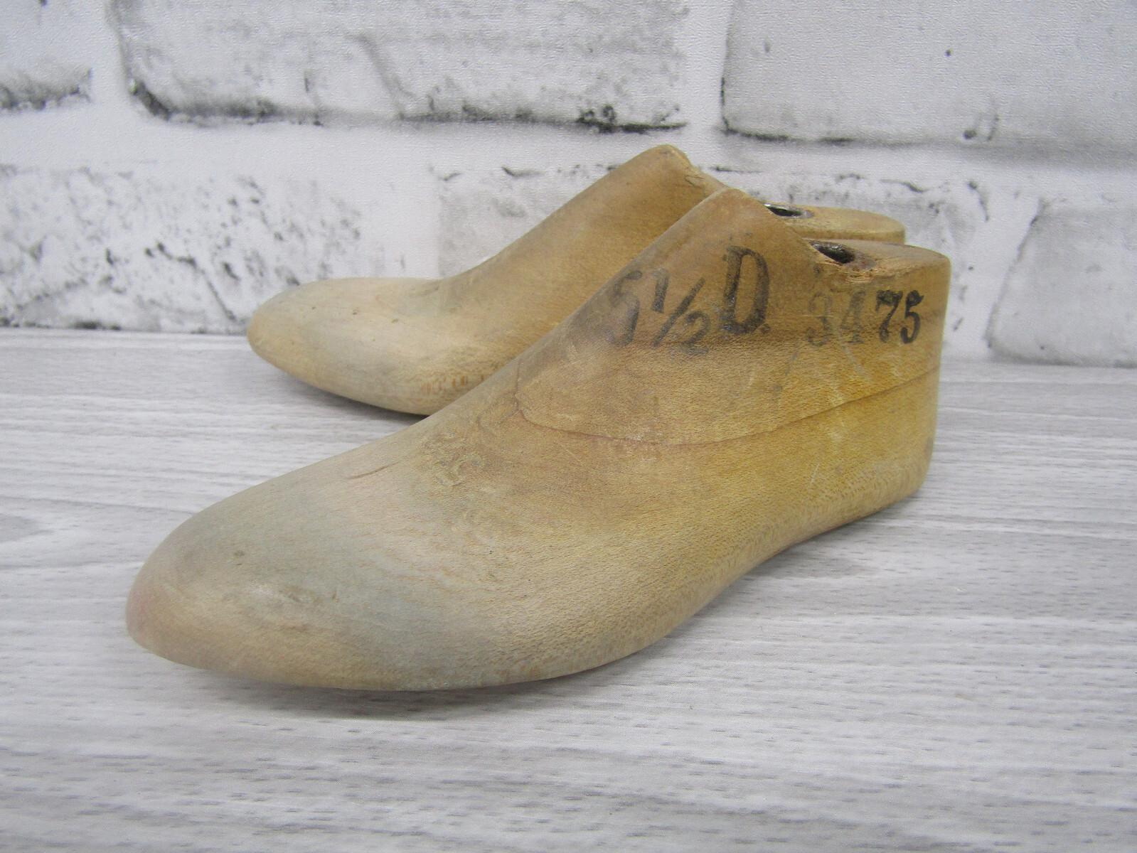 Vtg Childrens Wood Wooden 1 Pair SIZE 5.5 D Pointed Toe Shoe Lasts Molds Cobbler