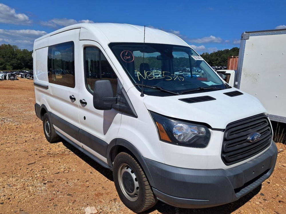 TRANSIT25 2017 Glove Box 4812348