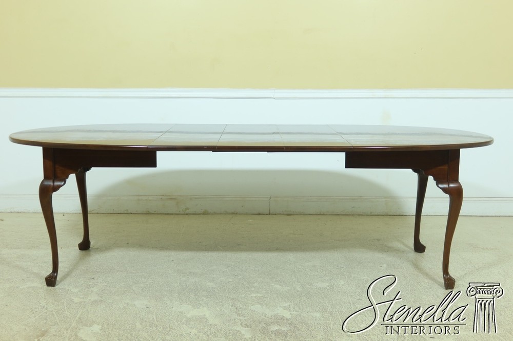 LF53946EC: STATTON Old Towne Cherry Oval Dining Room Table