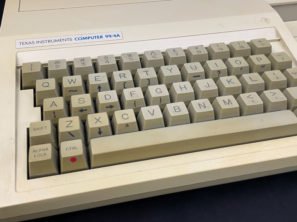 TI-99/4a Computer - Texas Instruments Model PHCOO4A - UNTESTED