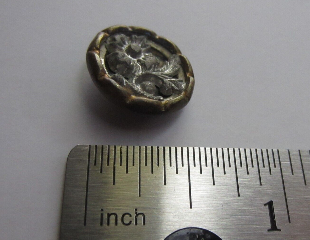 Antique Floral Design Shank Button 1/2"
