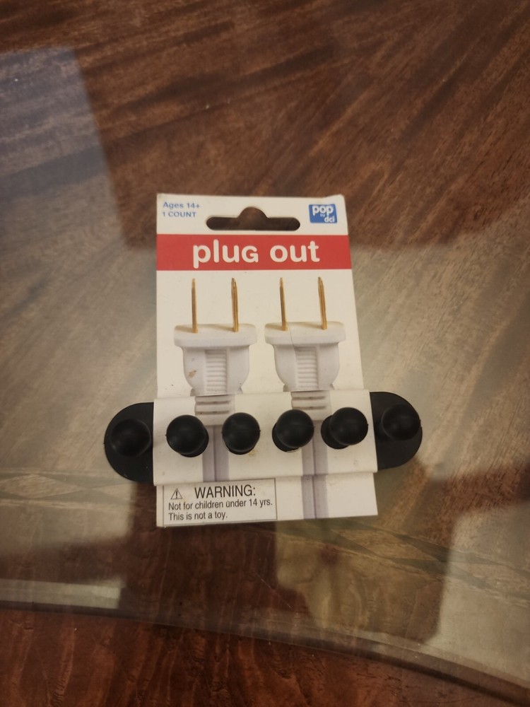 New Plug Out Black
