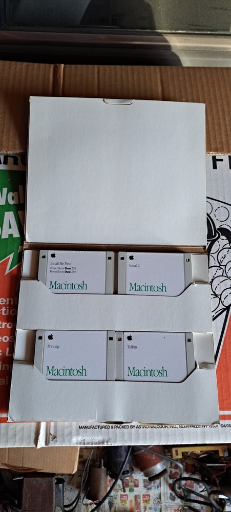 Apple Macintosh System Software 7.0 – Complete Floppy Disk Set 1991