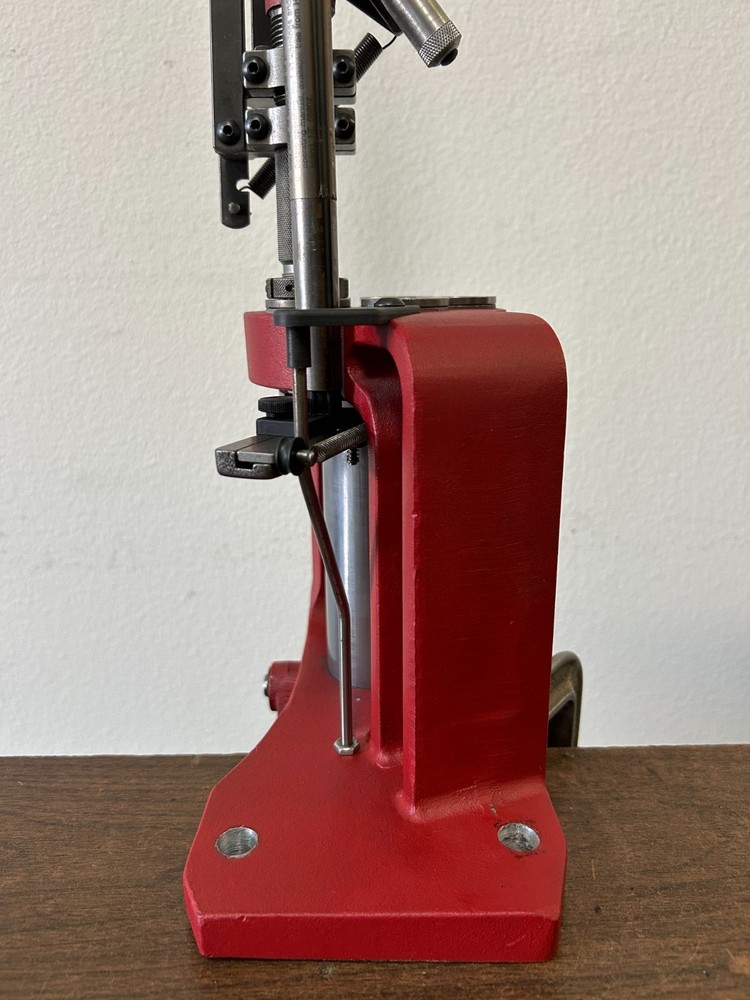 Hornady Lock-N-Load AP Automatic Press, Clean, with #2 Shell Plate