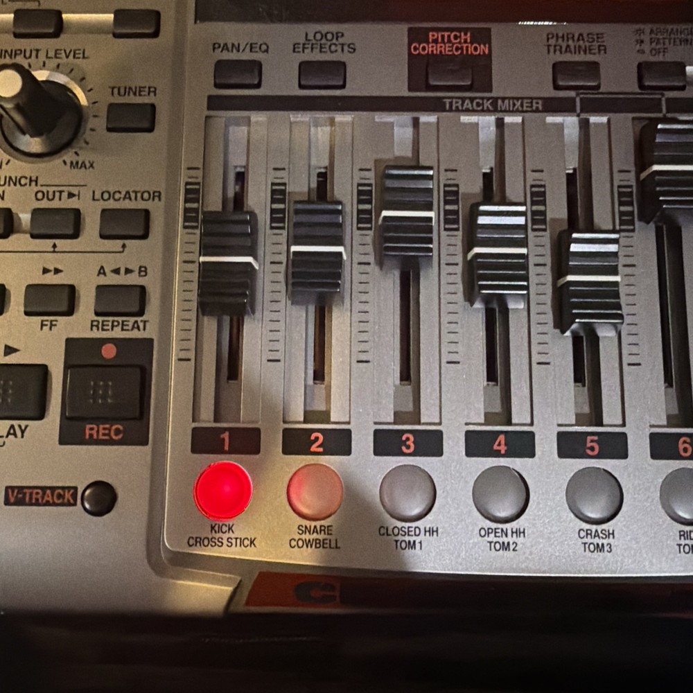 BOSS BR-900CD Digital Studio Multi Track Recorder Power Tested Working