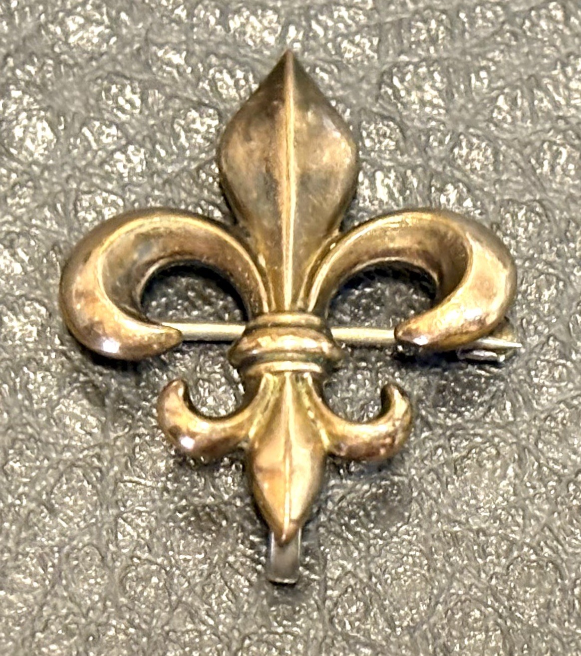 Victorian Art Nouveau Antique Vintage Watch Fob Pin Gold Filled Fleur de Lis