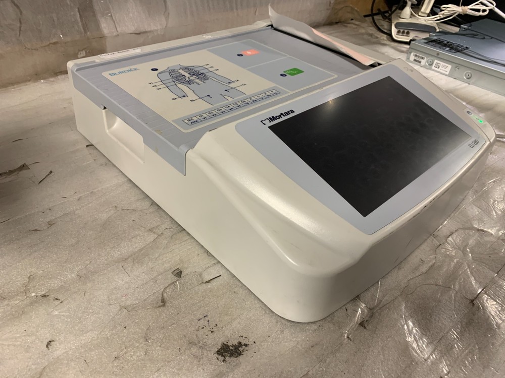 Mortara ELI 280 EKG machine w/ Power cord