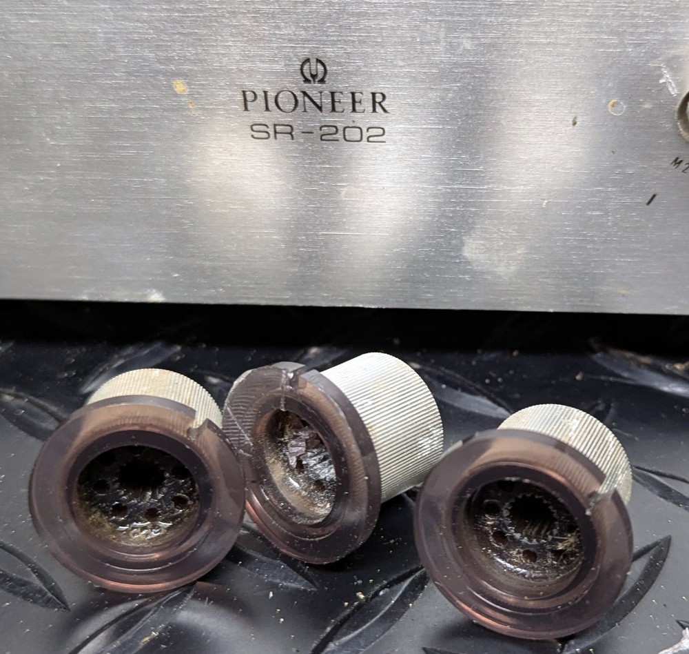 3 OEM knobs from Pioneer SR-202 reverberation amplifier
