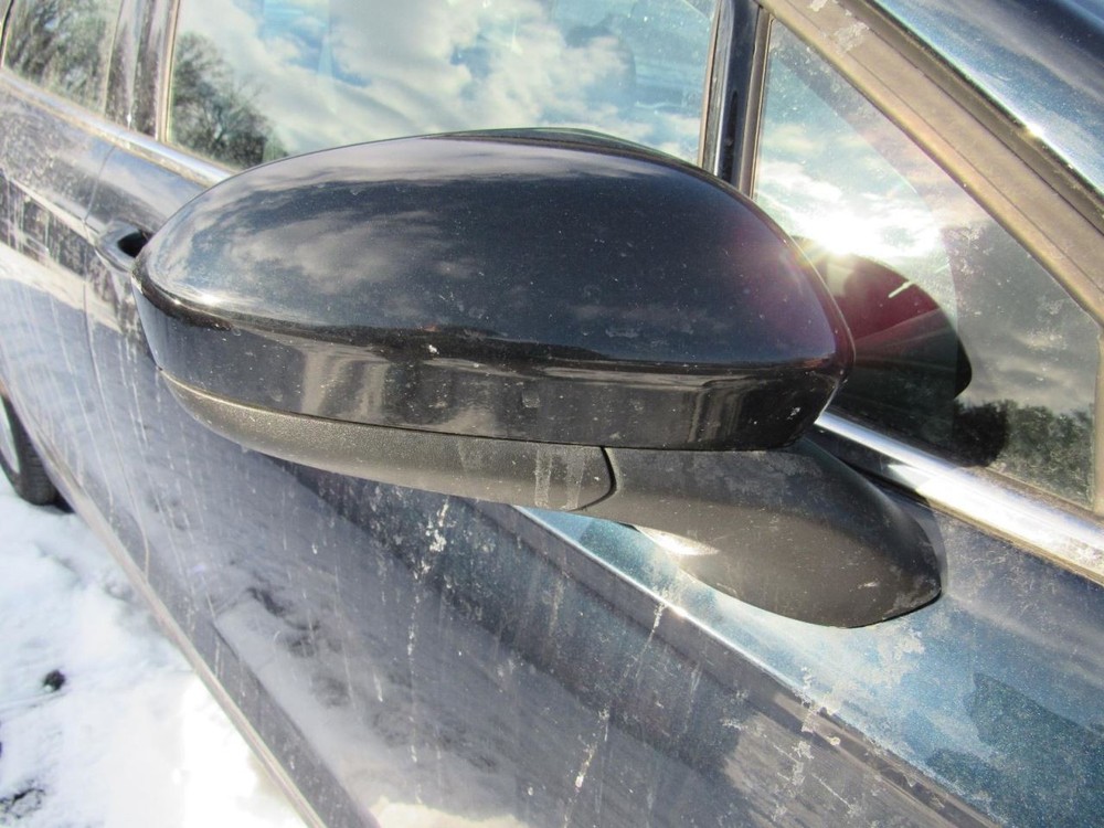 FUSION 2020 Glove Box 1022907