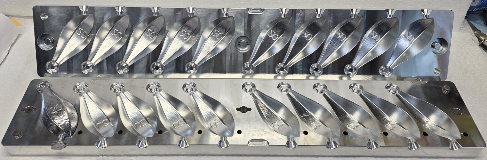 20 oz Bank Sinker 10 Cavity Production Mold