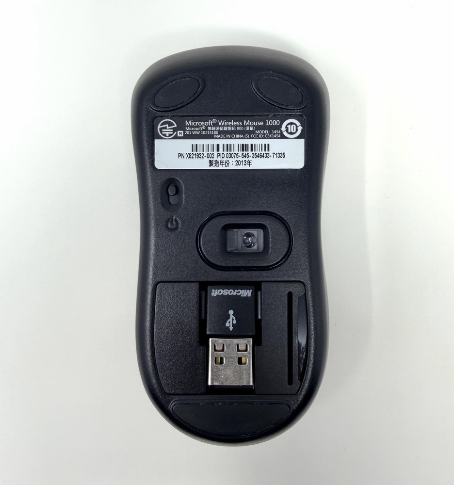 Microsoft Wireless 800 Desktop Keyboard & Mouse Bundle (USB Dongle) 2LF-00001