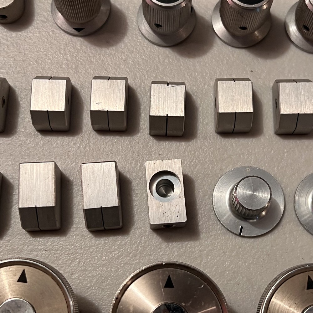 47 VINTAGE MCM AMPLIFIER RADIO ELECTRONIC MIXING BOARD KNOBS & SLIDERS
