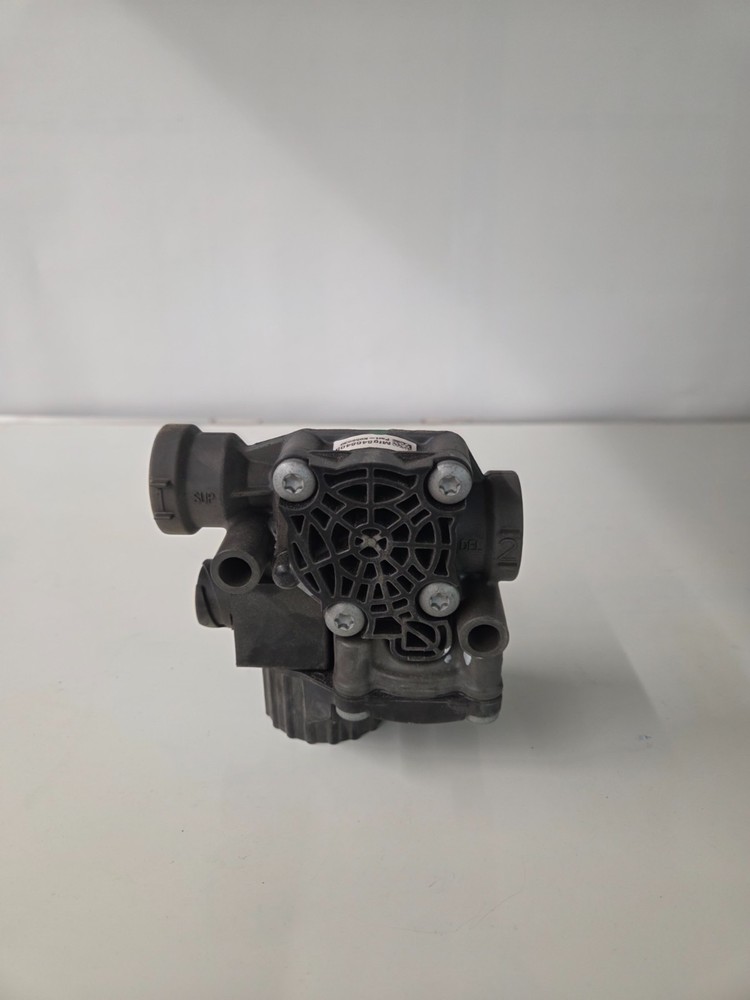 2017-2018 Volvo VNL ABS Module 85143184
