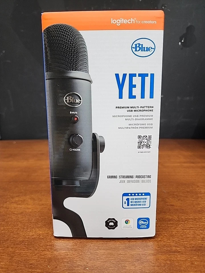 Blue Yeti Professional Multi-Pattern USB Condenser Microphone - Blackout