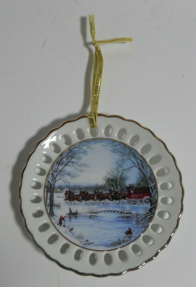 Anheuser-Busch small collector plate 1992