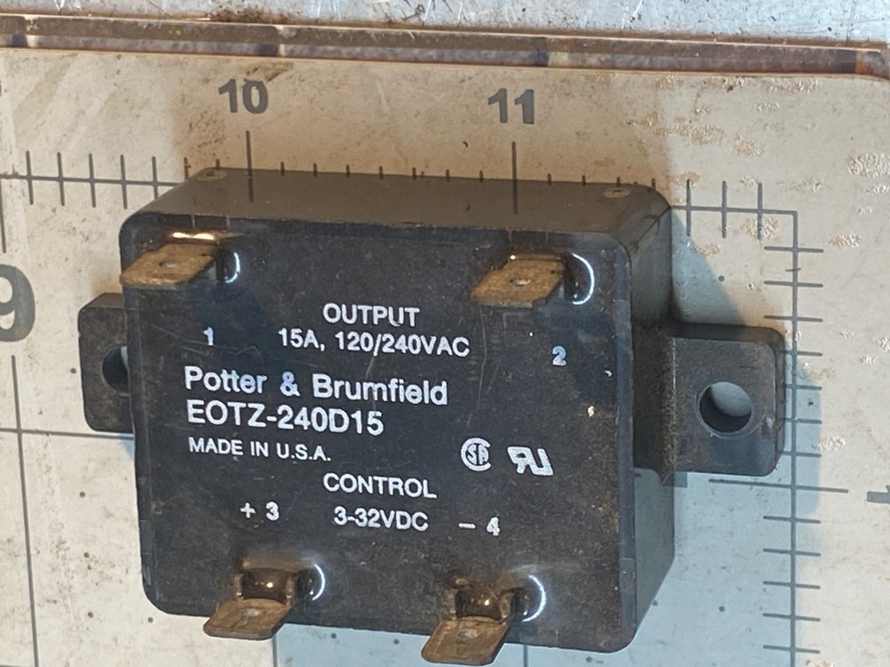 One Solid State Relay POTTER & BRUMFIELD  #  EOTZ-240D15