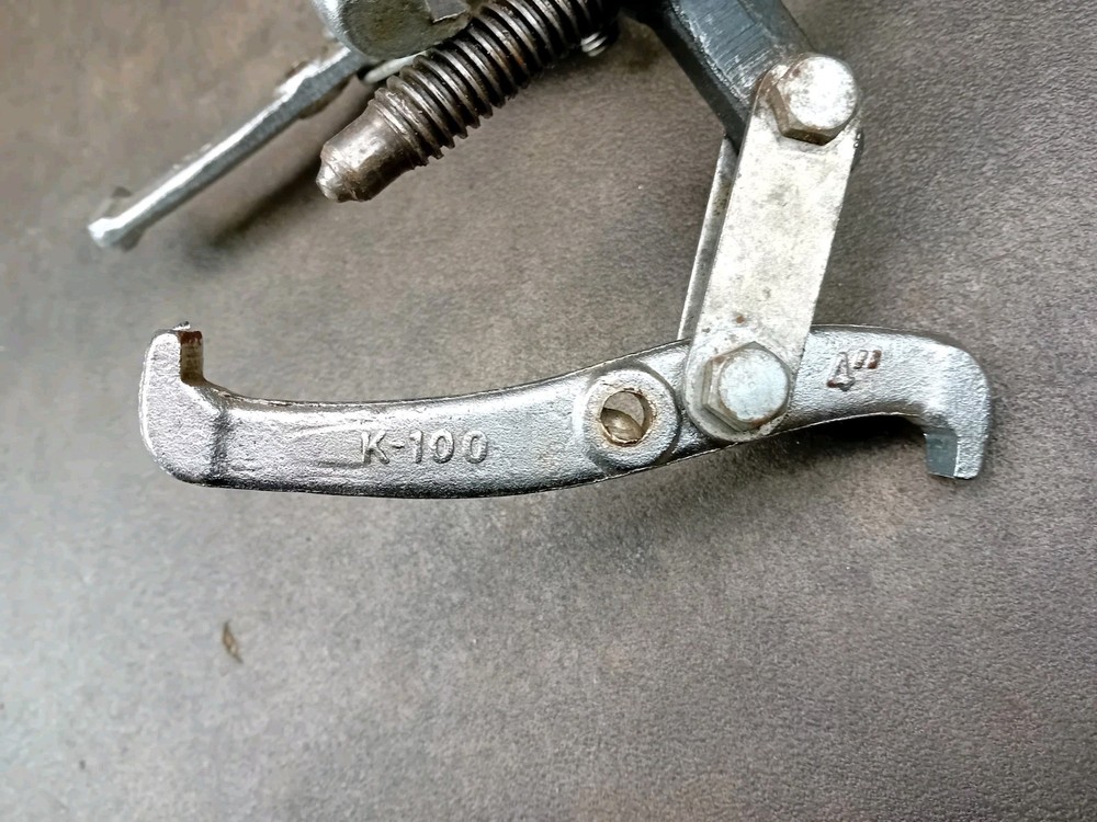 3 Bearing Pullers