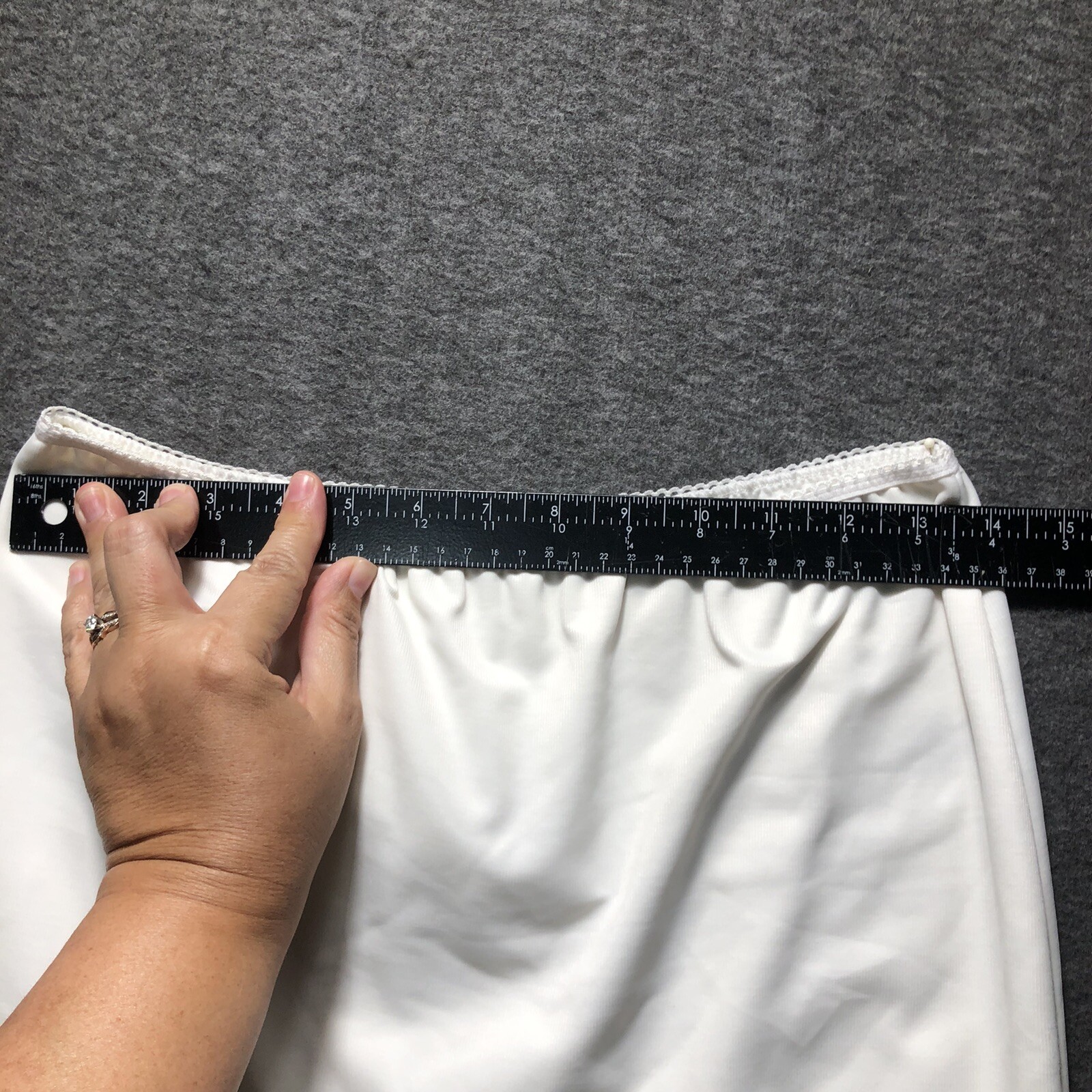 Dominique Full Length Control Slip David’s Bridal 7218 Size Large White Slit