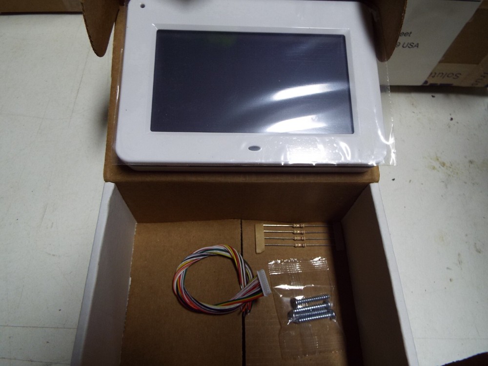 DMP 7872-B Graphic Touchscreen LCD Keypad (white)