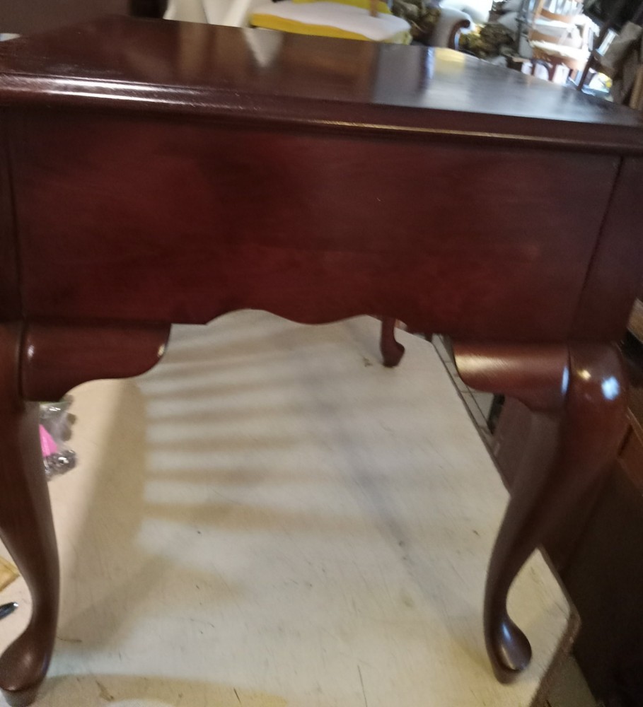 Cherry End Table / Side Table (ET7819)
