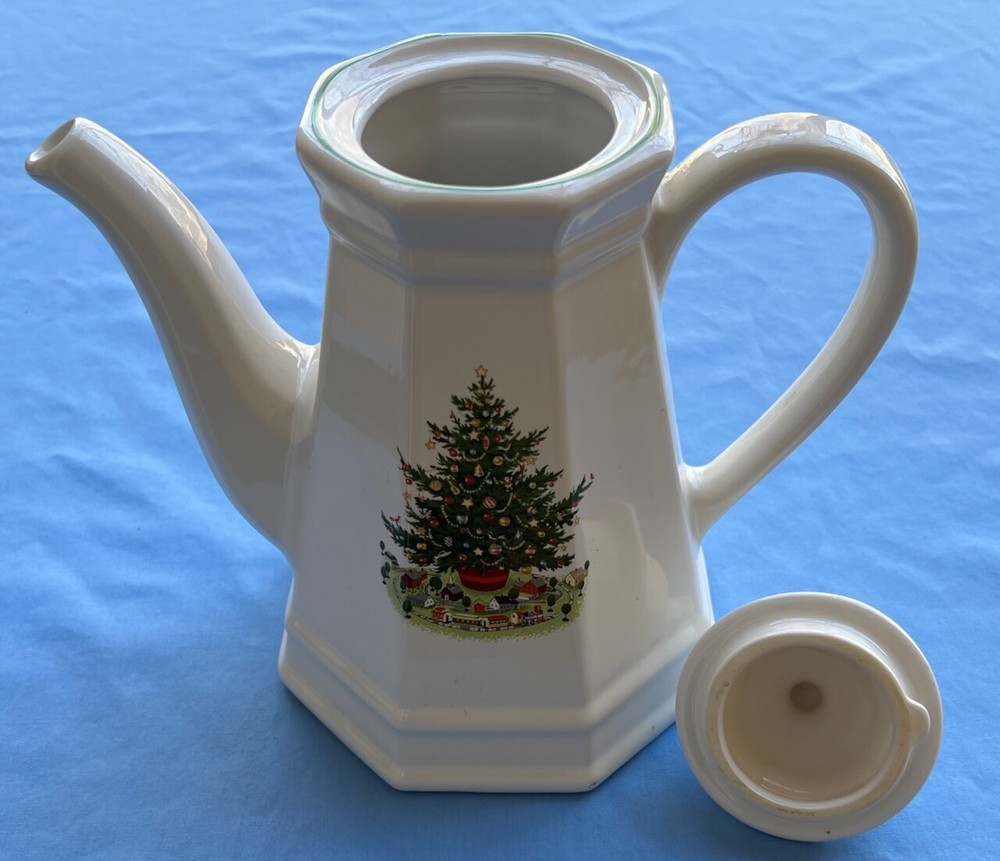 Pfaltzgraff Heritage Christmas Coffee Pot Server