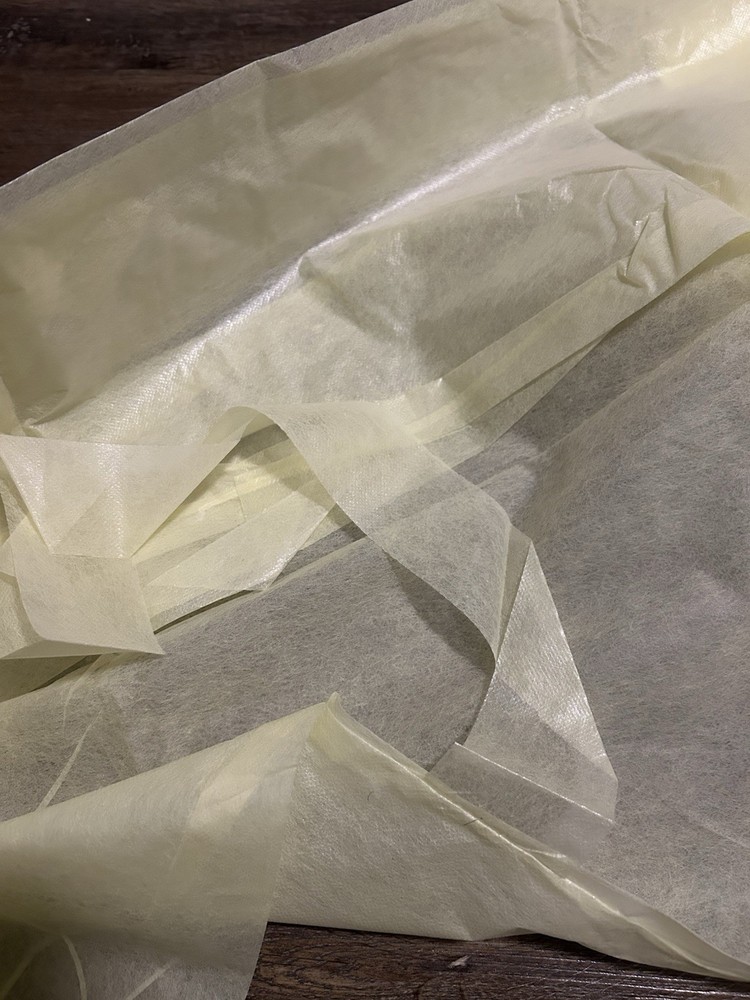 Disposable Yellow isolation Gowns ( 9-pack Open Box )