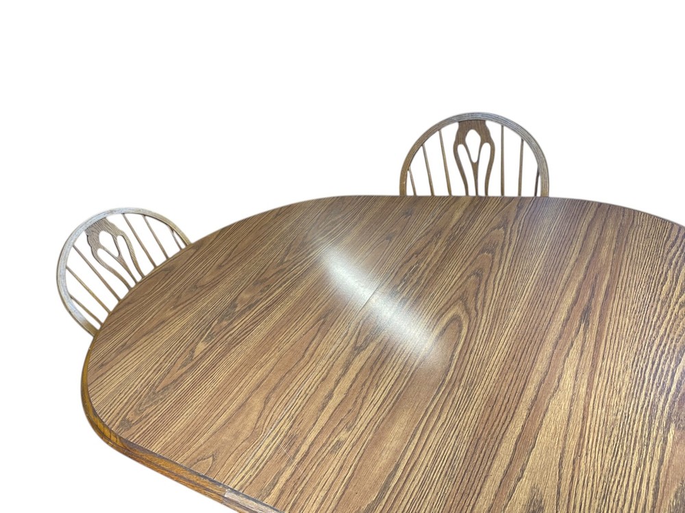 Cochrane Vintage Oval Solid Oak Dining Table set with 4 Windsor chairs