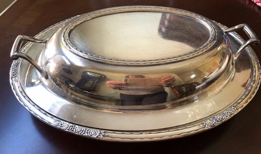 VTG Amille International Silver Co Silver plate Divided Covered Bowl dish