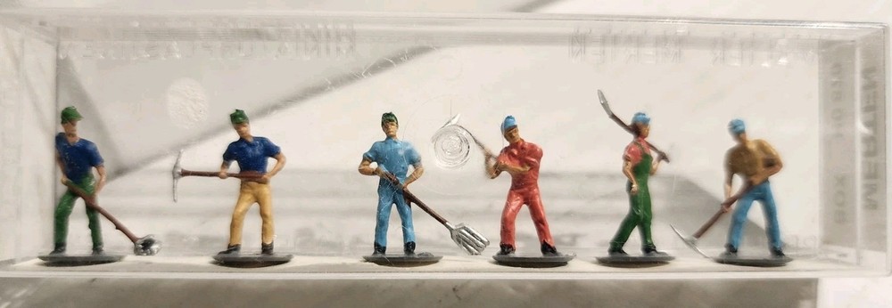 Marten HO Scale Figures Set #870