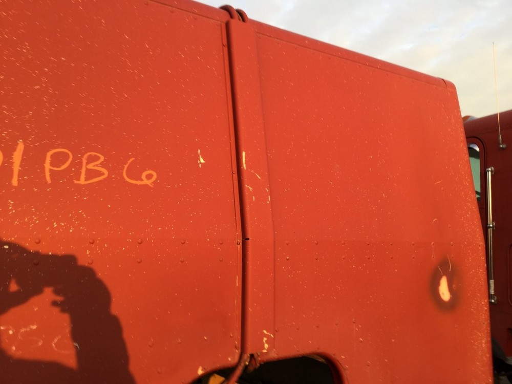 Peterbilt 352 COE BACK Panel