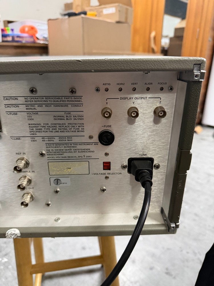 HP 3562A Dynamic Signal Analyzer Powers On Passes Self Tests See Notes