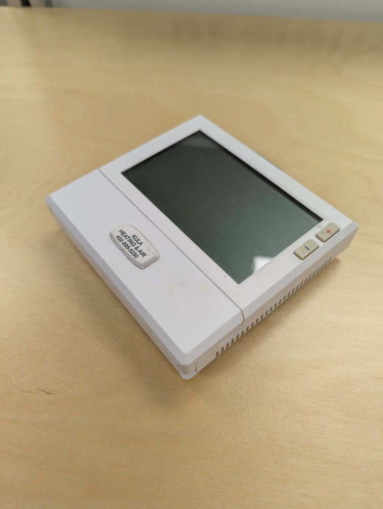 Pro 1 Model 805 Programmable Thermostat