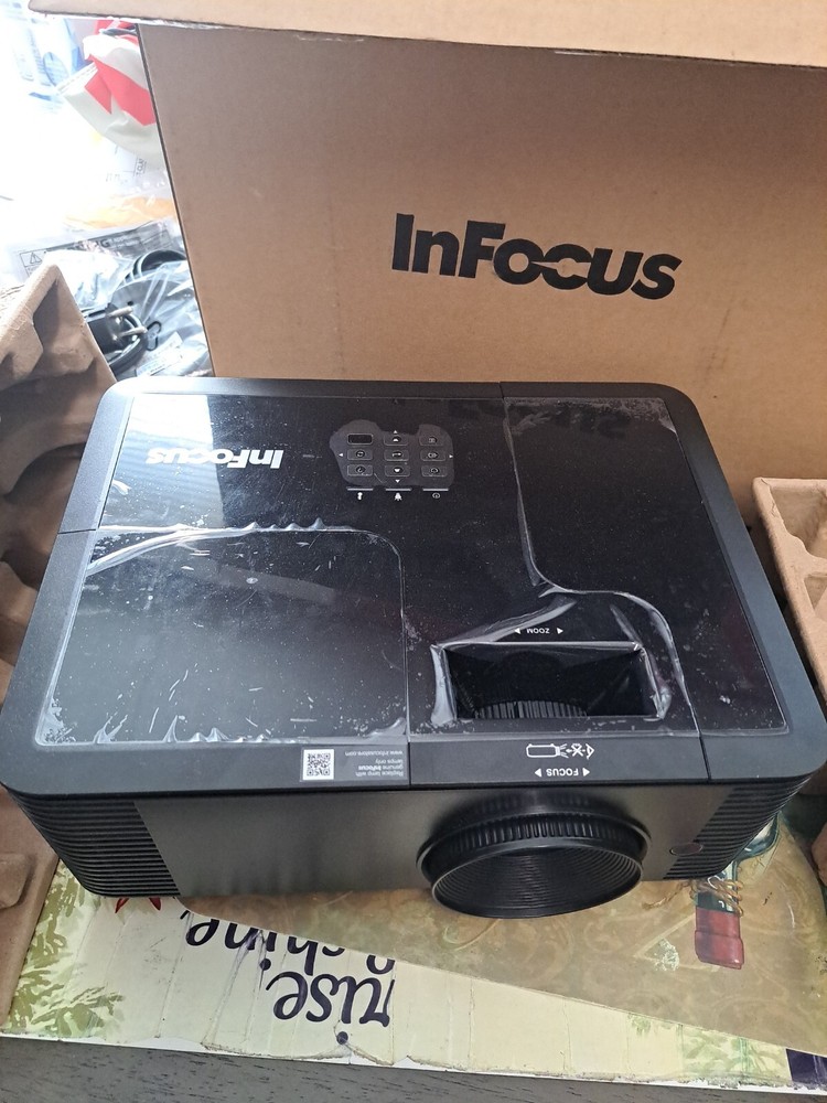 InFocus IN136 Projector