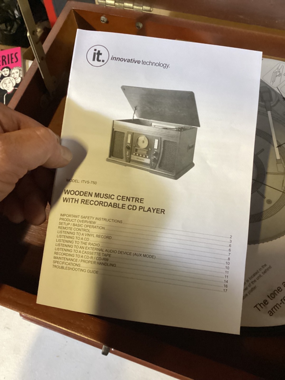 INNOVATIVE TECHNOLOGY ITVS-750B Functions Perfectly Record Player Never Used