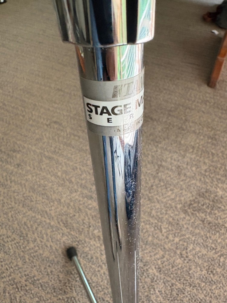 TAMA Stagemaster mic stand!!! NICE!!! Comes with mic mount!! Barely used!!!