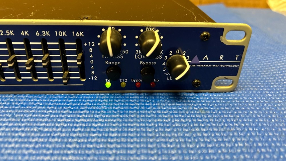 APPLIED RESEARCH AND TECHNOLOGY MODEL 441 EQUALIZER