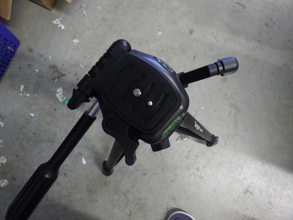 Targus TGT-BK58T Tripod