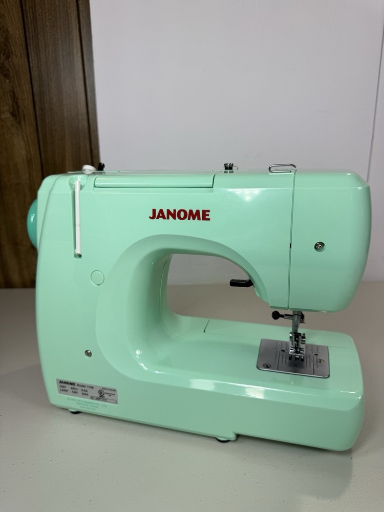 Janome Hello Kitty Sewing Machine Model 11706 | Missing Cord Pedal