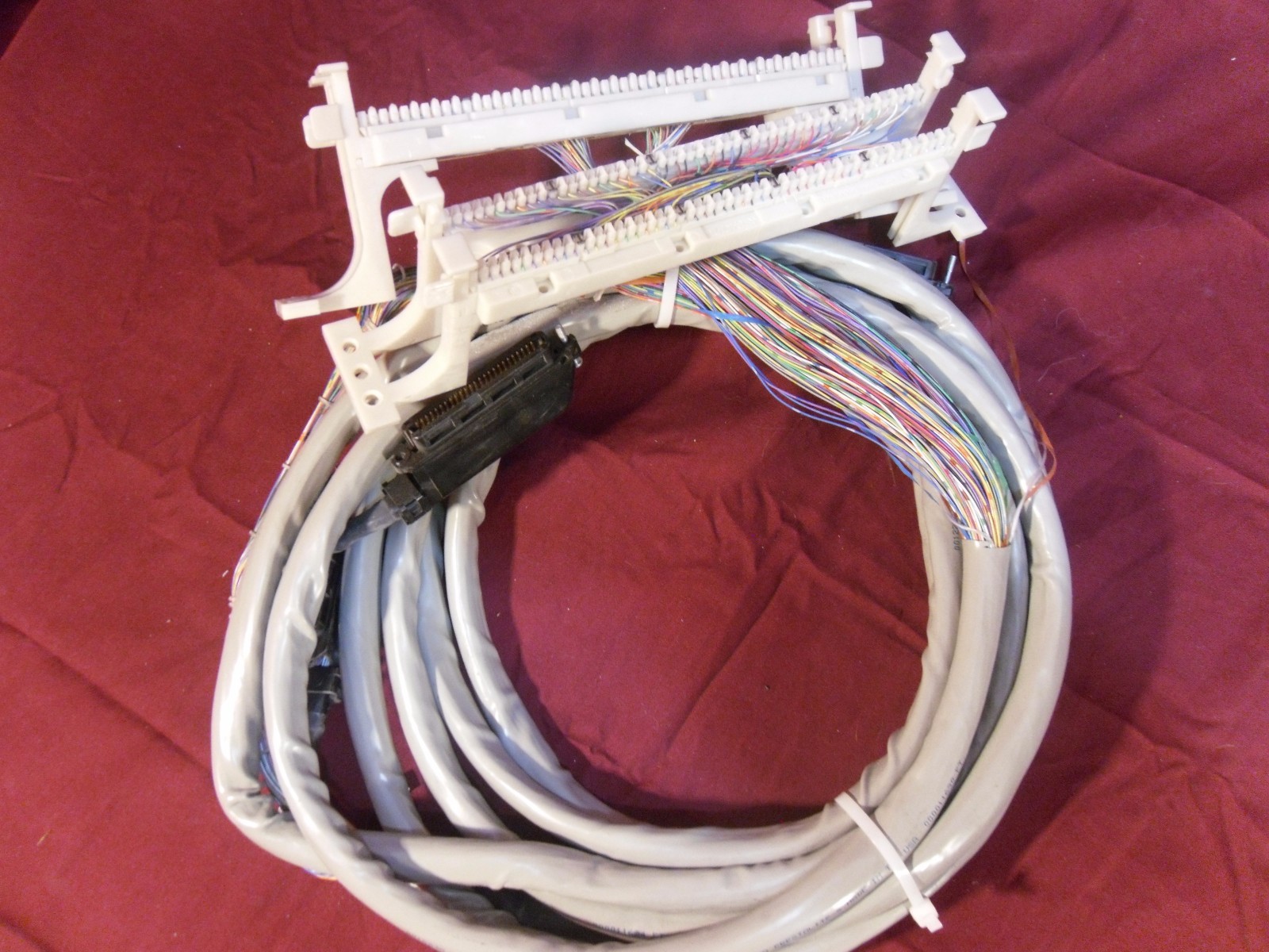 Adtran 3125000 Server Cables Used Gray 100/24 AWG T0024HO Prestolite 14003