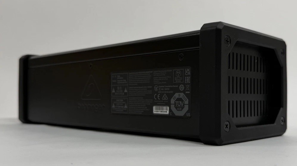 Behringer XR12 Digital Mixer