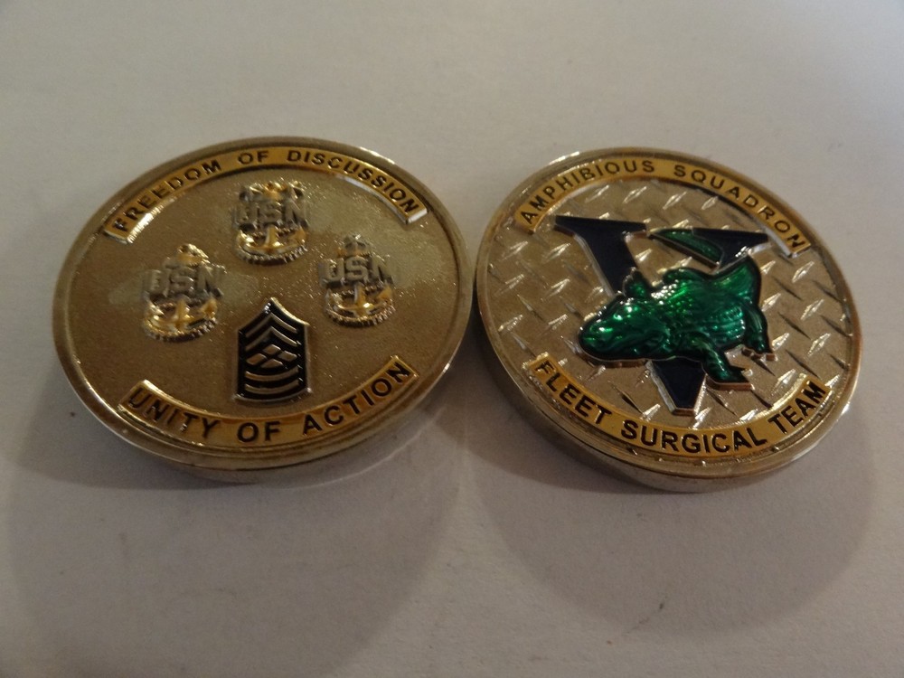 CHALLENGE COIN USN US NAVY AMPHIBIOUS SQUADRON FLEET SURGICAL TEAM 5 FROG