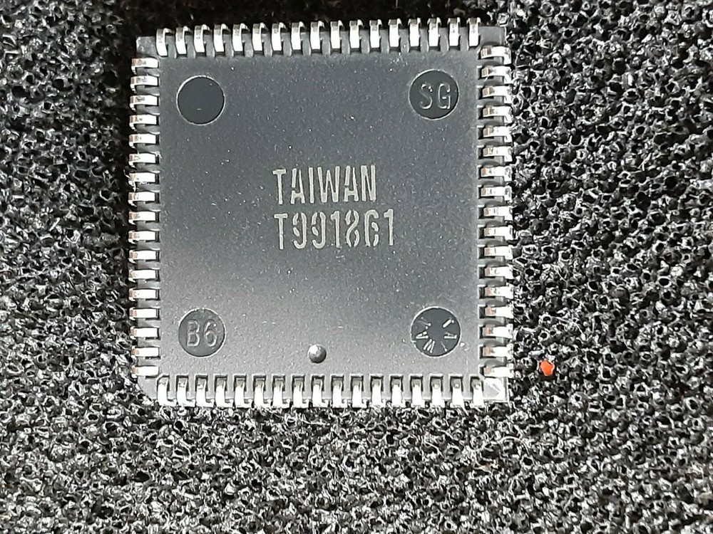 IC Chip CS61584A-IL5EP Transceiver Crystal Semiconductor Now Cirrus Logic